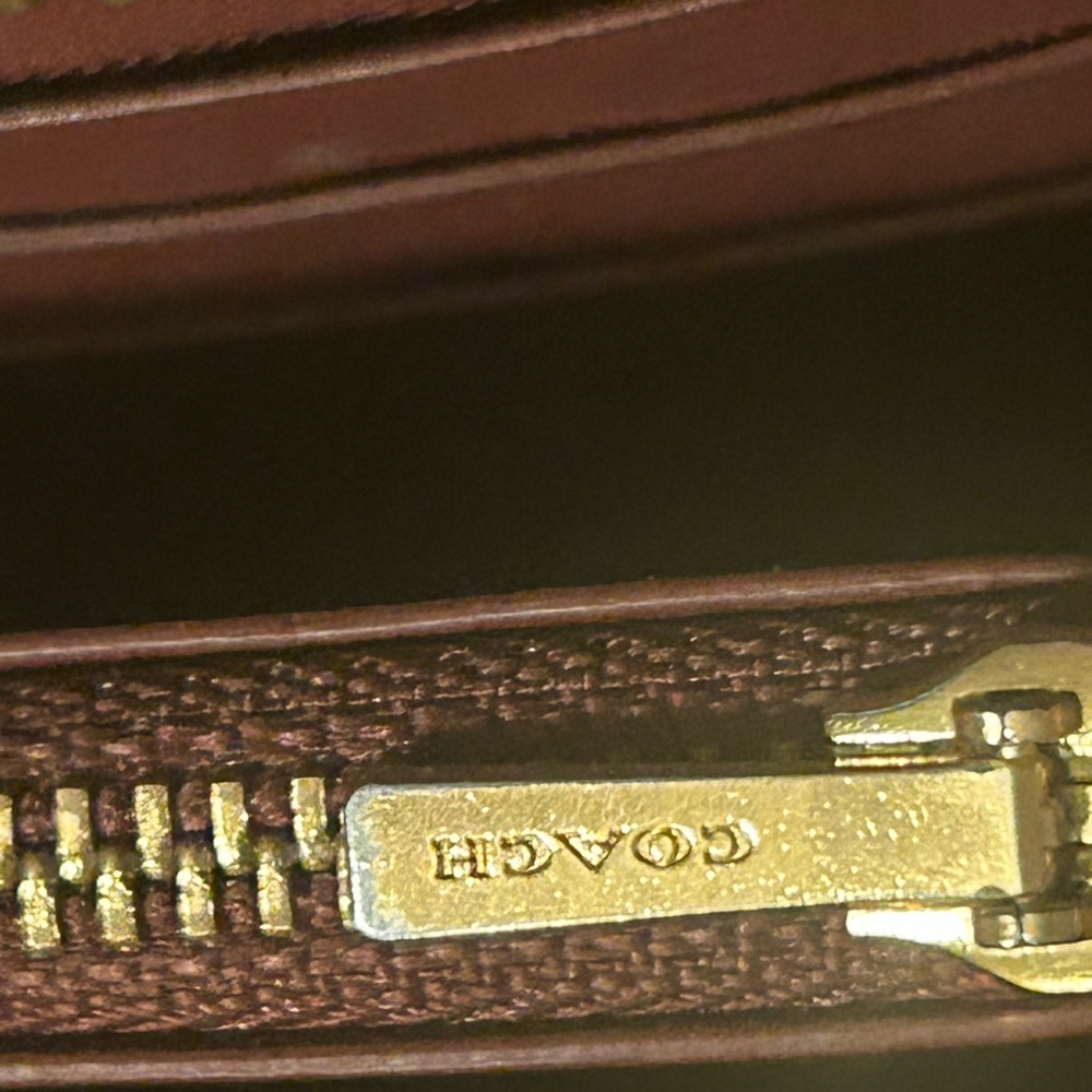 Coach Zip Wallet - Picture 10 of 14